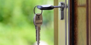 close-up-door-focus-101808-e1562225103753-1180x437